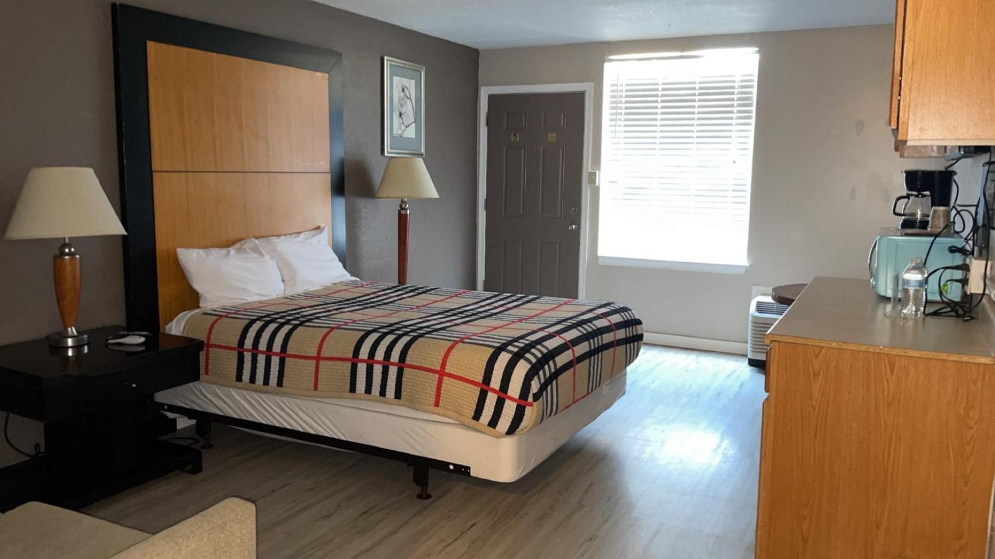 Apm Inn & Suites Мартинсберг Экстерьер фото